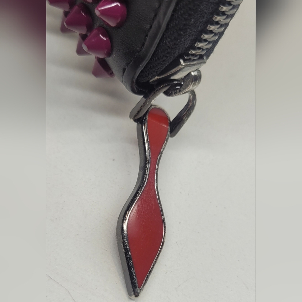 SOLD ❌Christian Louboutin Black Zippy Panettone Wallet - Picture 4 of 11